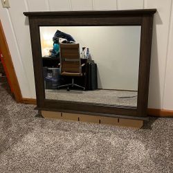 Dresser mirror