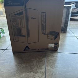 Seasonic ARCH Q503 Mid-tower Case with Seasonic CONNECT 750W 80 PLUS Gold Power