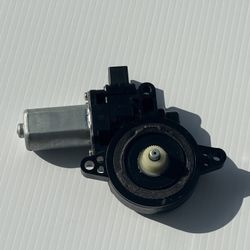 Mazda Right window motor D01G-58-58X