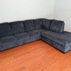 Sectional Couch With Chaise