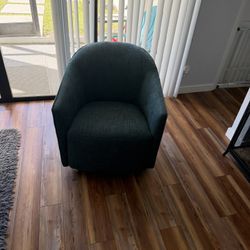 Single Rotating Chair 