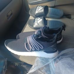 Usados En Buen EstadosAdidas  Size 12 1/2 Las Sandalias Son 12