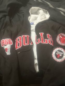 Bulls jacket size xl