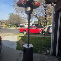 Patio heater ( comes with full cover)