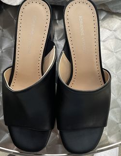 ALBI SANDAL by Adrienne Vittadini size 9 1/2