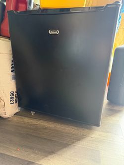 Mini fridge