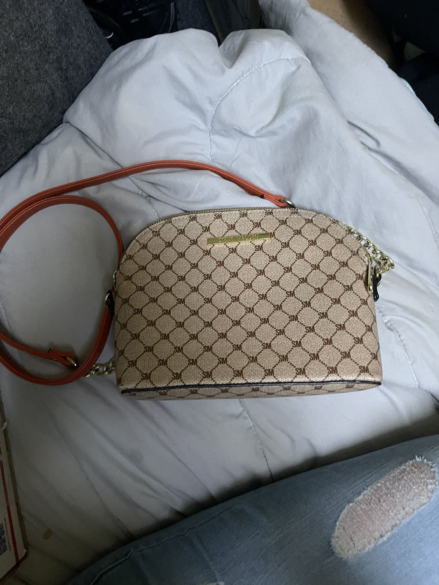3 Purses And 1 Small Wallet
