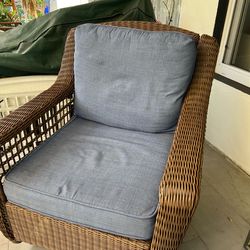 Swivel porch chair
