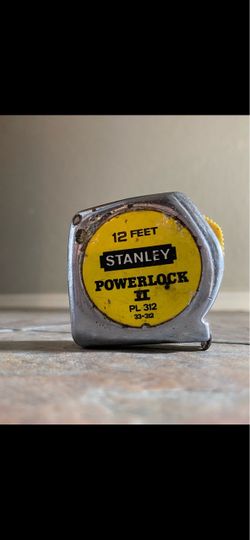 Vintage 12 feet Stanley powerlock 2 PL 33-312 Very good vintage condition. Works well Shows the use of age.