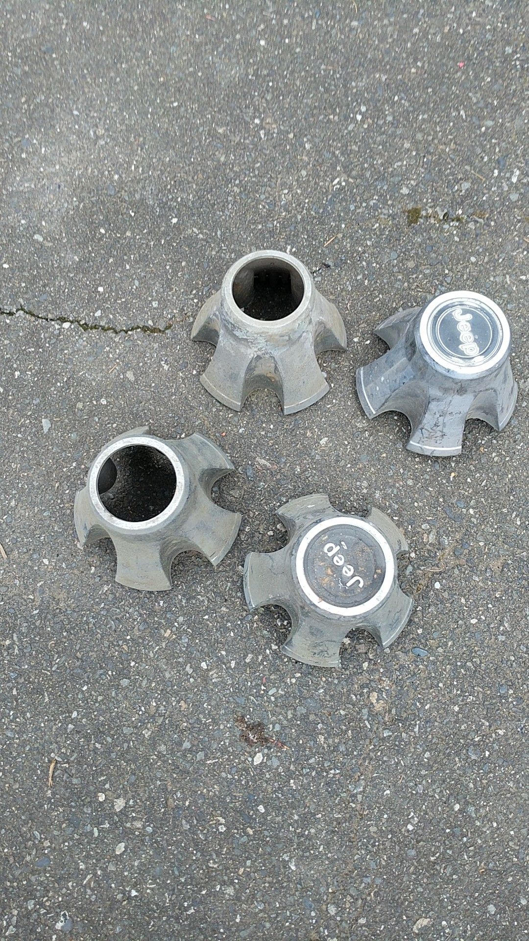 Vintage 80's Jeep Cj series spoke 4x4 center caps hubcaps