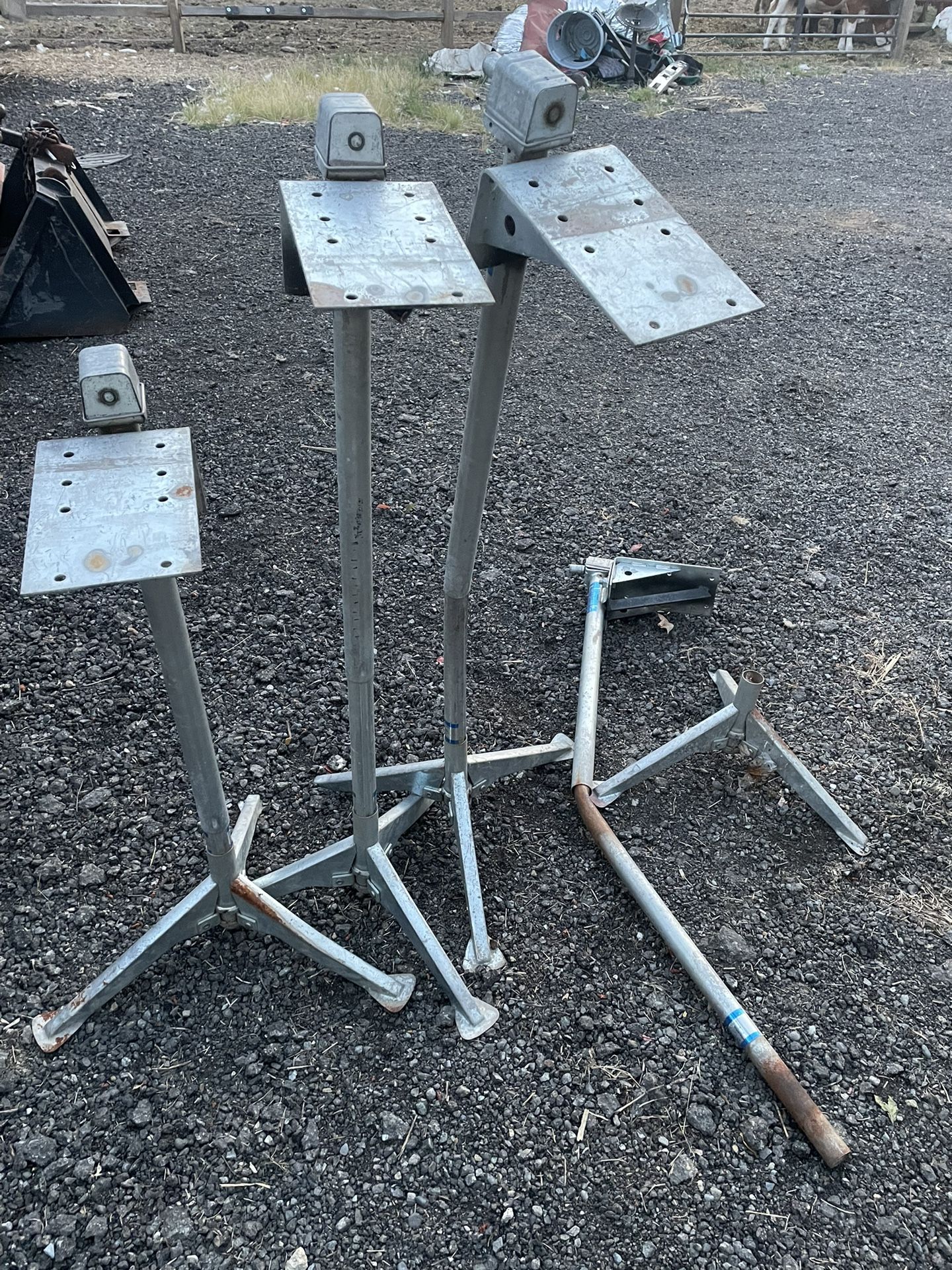 Truck Camper Jacks