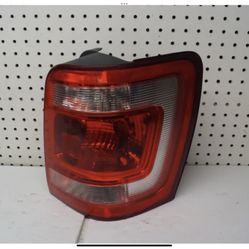 2008 2012 FORD ESCAPE RIGHT SIDE TAIL LIGHT OEM
