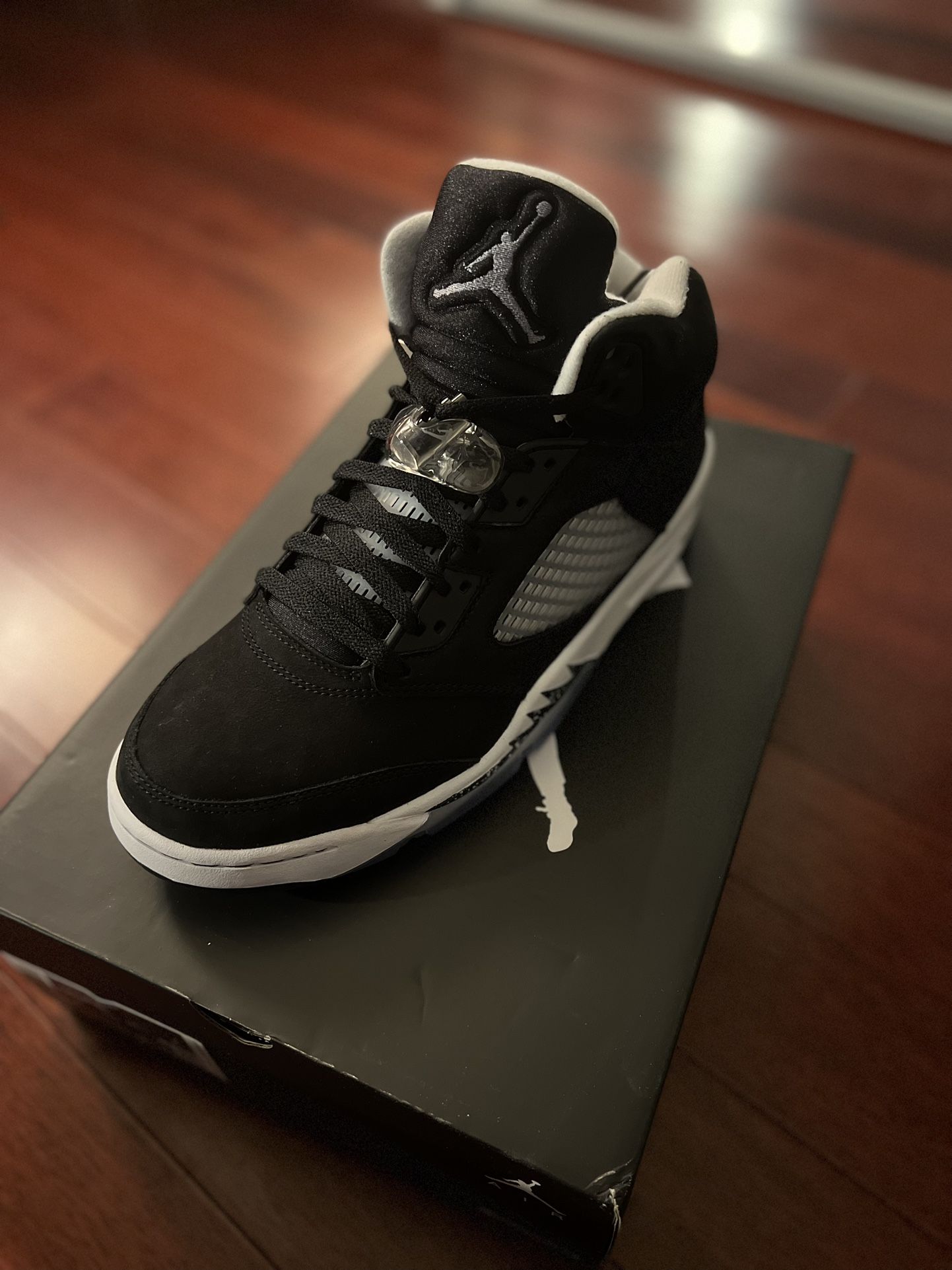 Jordan Retro 5 Moonlight (Oreo) Size 9.5 for Sale in Woodinville, WA -  OfferUp