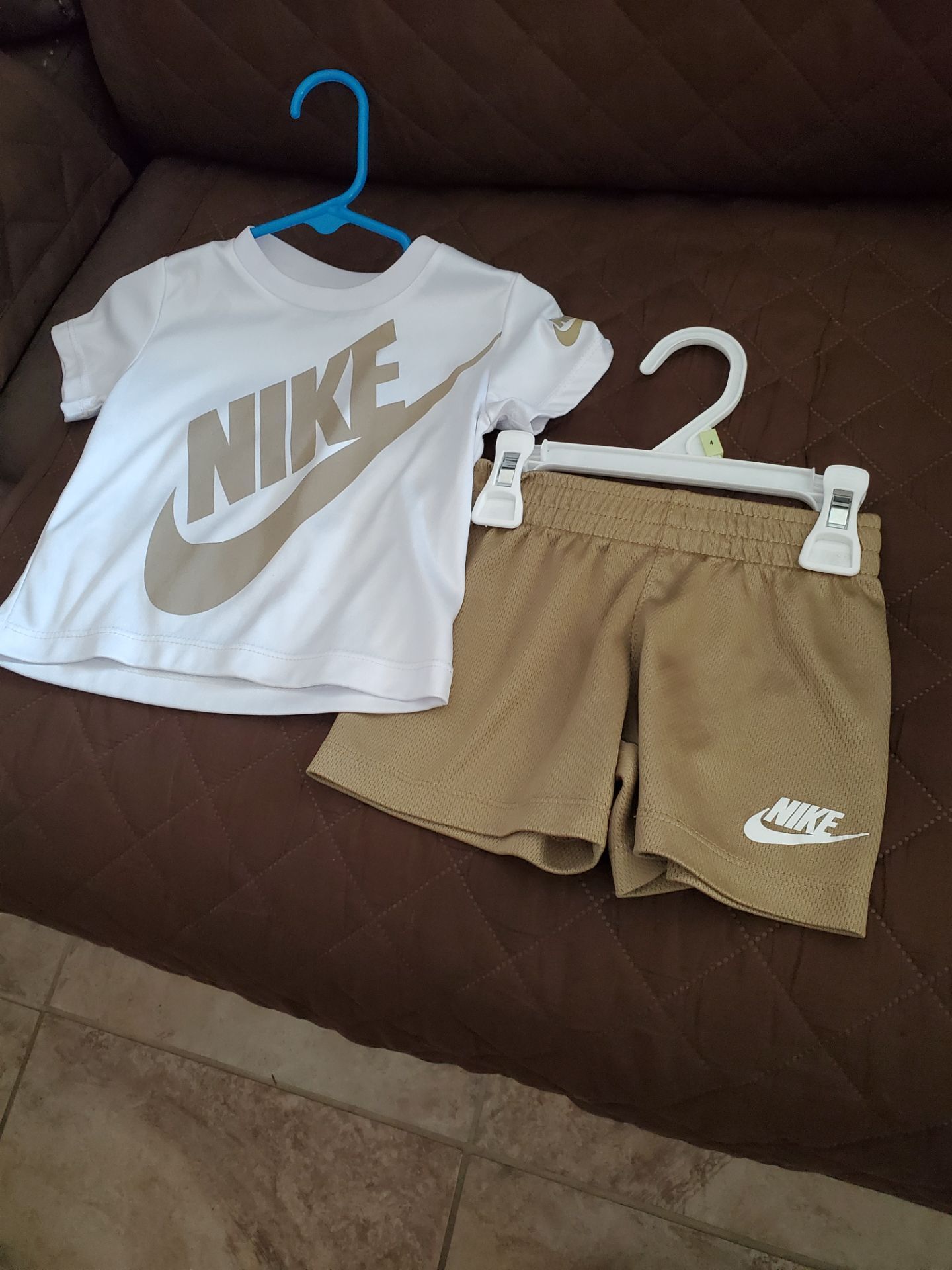 Toddler set size 12 month ( Nike)