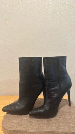 Fashion nova size 7