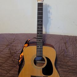 TAKAMINE G-SERIES ACOUSTIC ELECTRIC GUITAR MODEL G-240 MADE IN INDONESIA DREINAUGH IN NATURAL COLOR. 