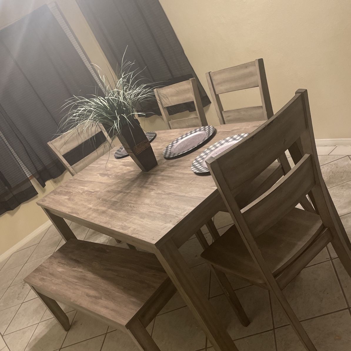 Dinning Room Table Set 