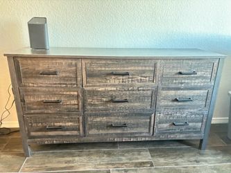 9-Drawer Wood Dresser in Rustic Gray