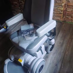 Brand New Never Used   Mpv5 Electric Wheel Chair 