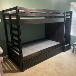 Twin Over Twin Bunk Bed 