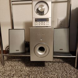Teac Mini Cd Player/FM/AM radio. 