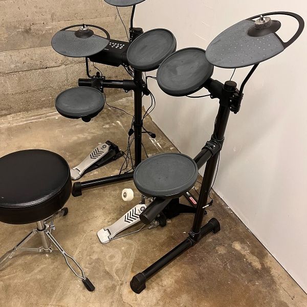 Yamaha DTX-430k Electronic Drum Set for Sale in San Gabriel, CA