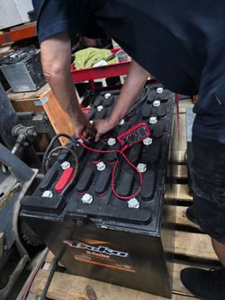 Forklift battery reconditioned