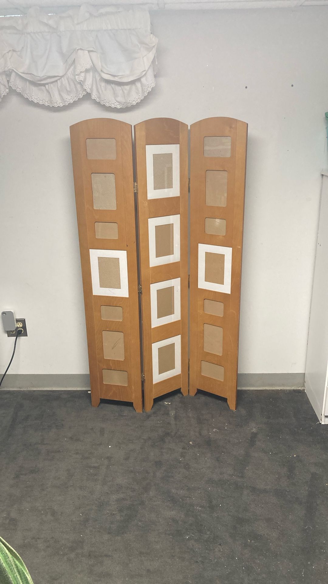 Photo Screen Wooden