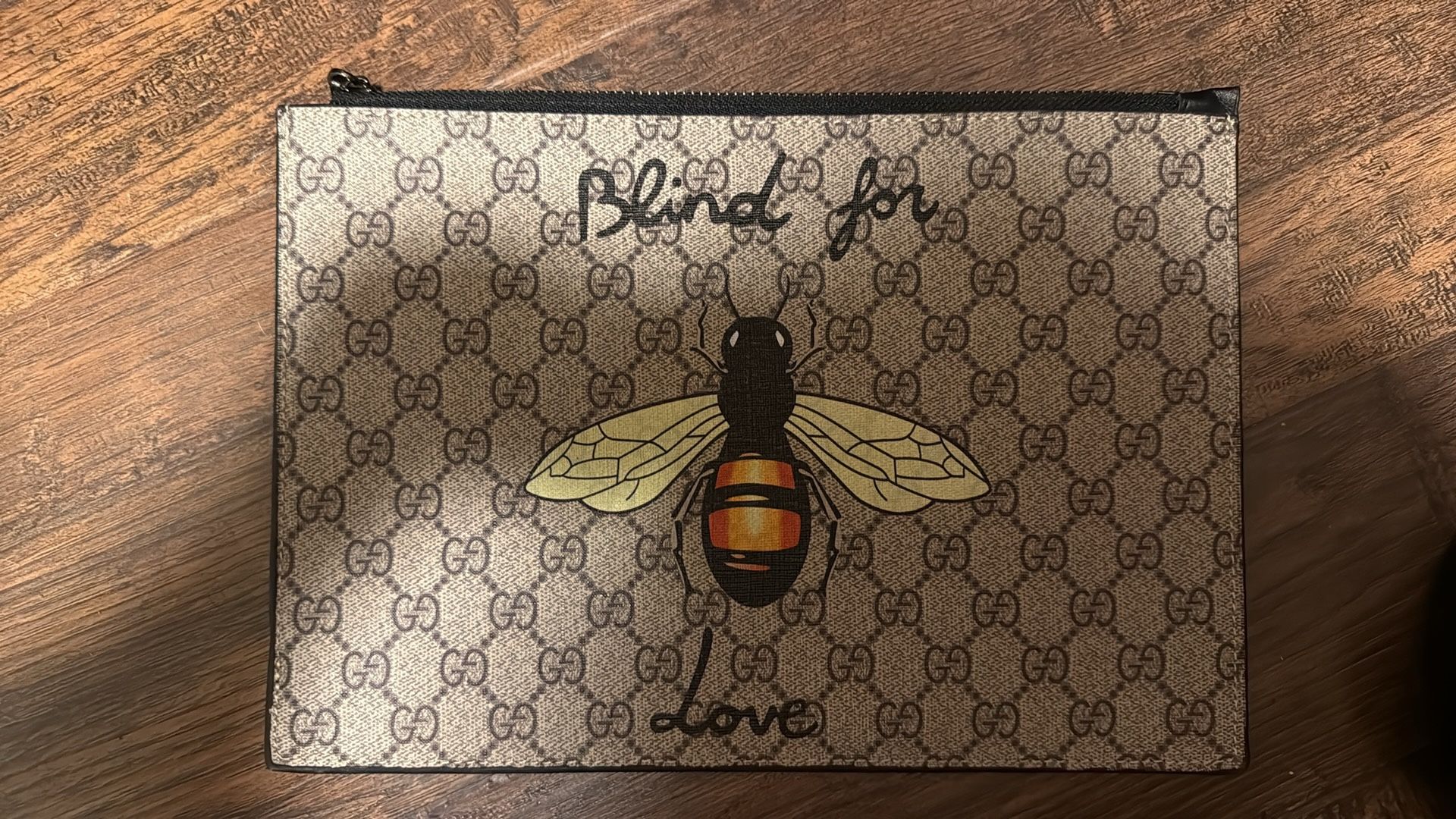Bee Blind For love Accessories Bag