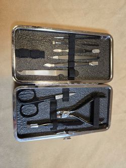 Manicure set with case