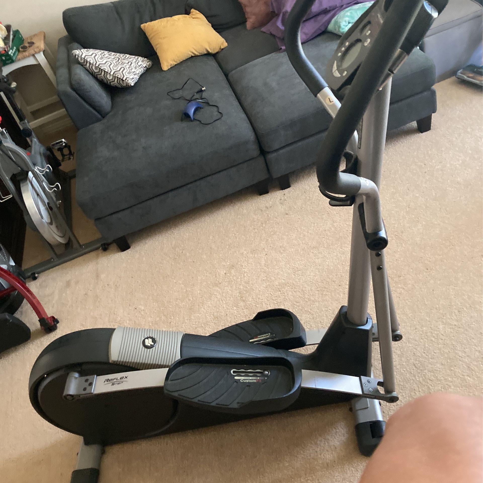 Pro form Reflex Step Cardio Cross Trainer 800 Elliptical