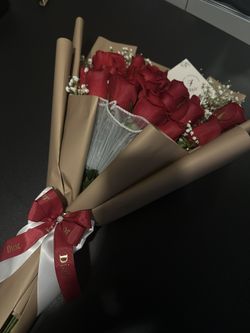 Flat Bouquet (25 Roses)
