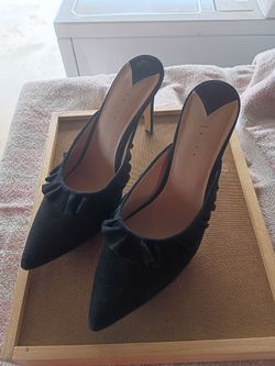 Ladies Pumps
