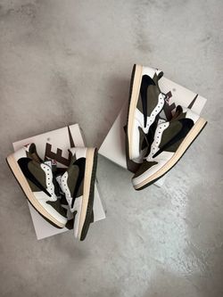 Travis Scott Jordan 1 low 10M/14M medium olive