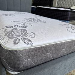 Really Nice Mattress Deal!  Good Value Priced Right King $198 Queen $158 Full $128 Twin $98 
