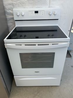 Whirlpool Electric Range with Glass Cooktop