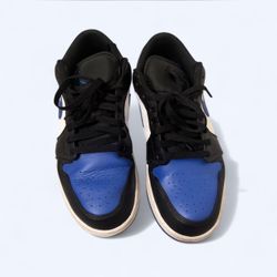 2023 Air Jordan 1 Royal toe