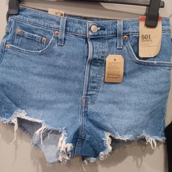 Levi's Shorts 