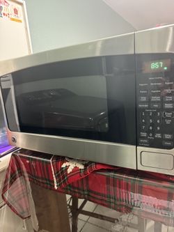 GE Microwave 2.0cu