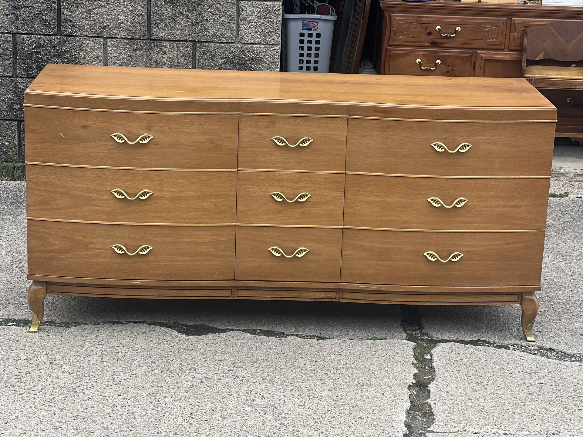 R-WAY mid century 9 drawer dresser 