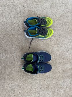 Skechers tennis shoes size 5