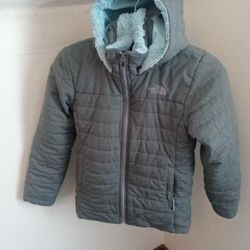 Winter Coat  (Like New)