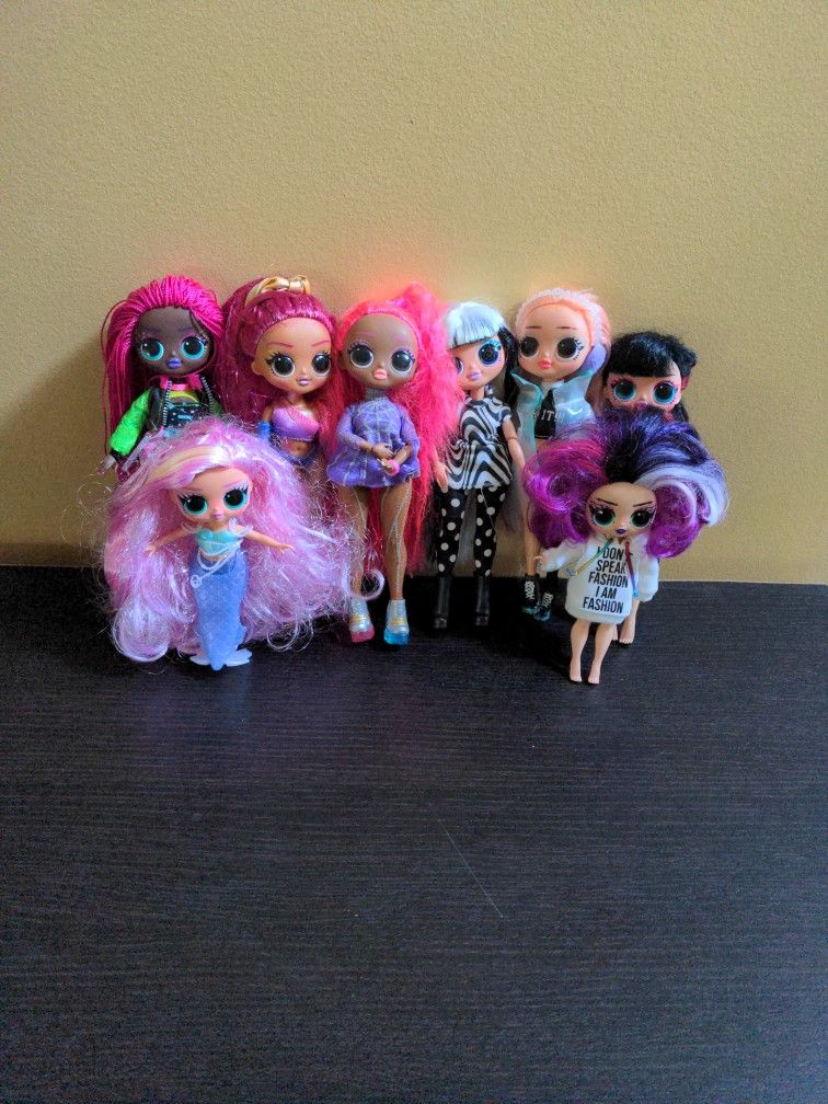 Dolls LOL 8 Dolls