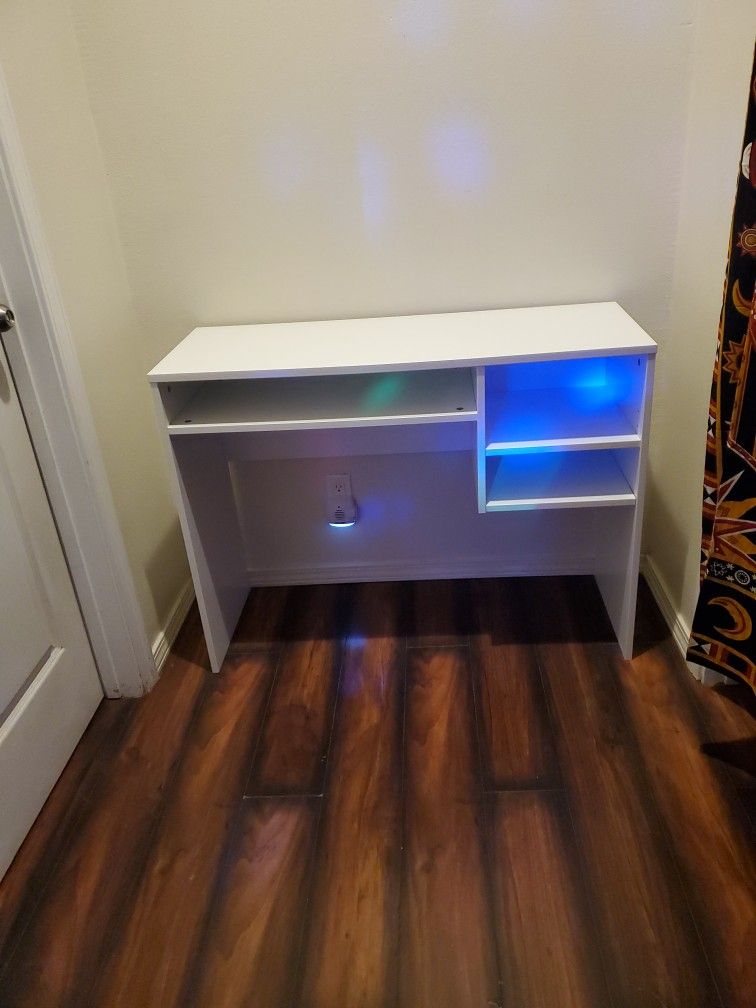 Computer Desk