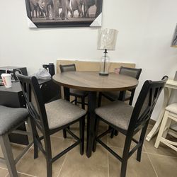 Counter Height Round Table