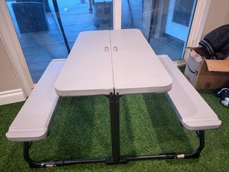 Kids table