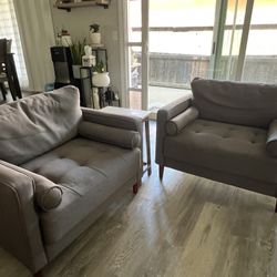 Accent chairs