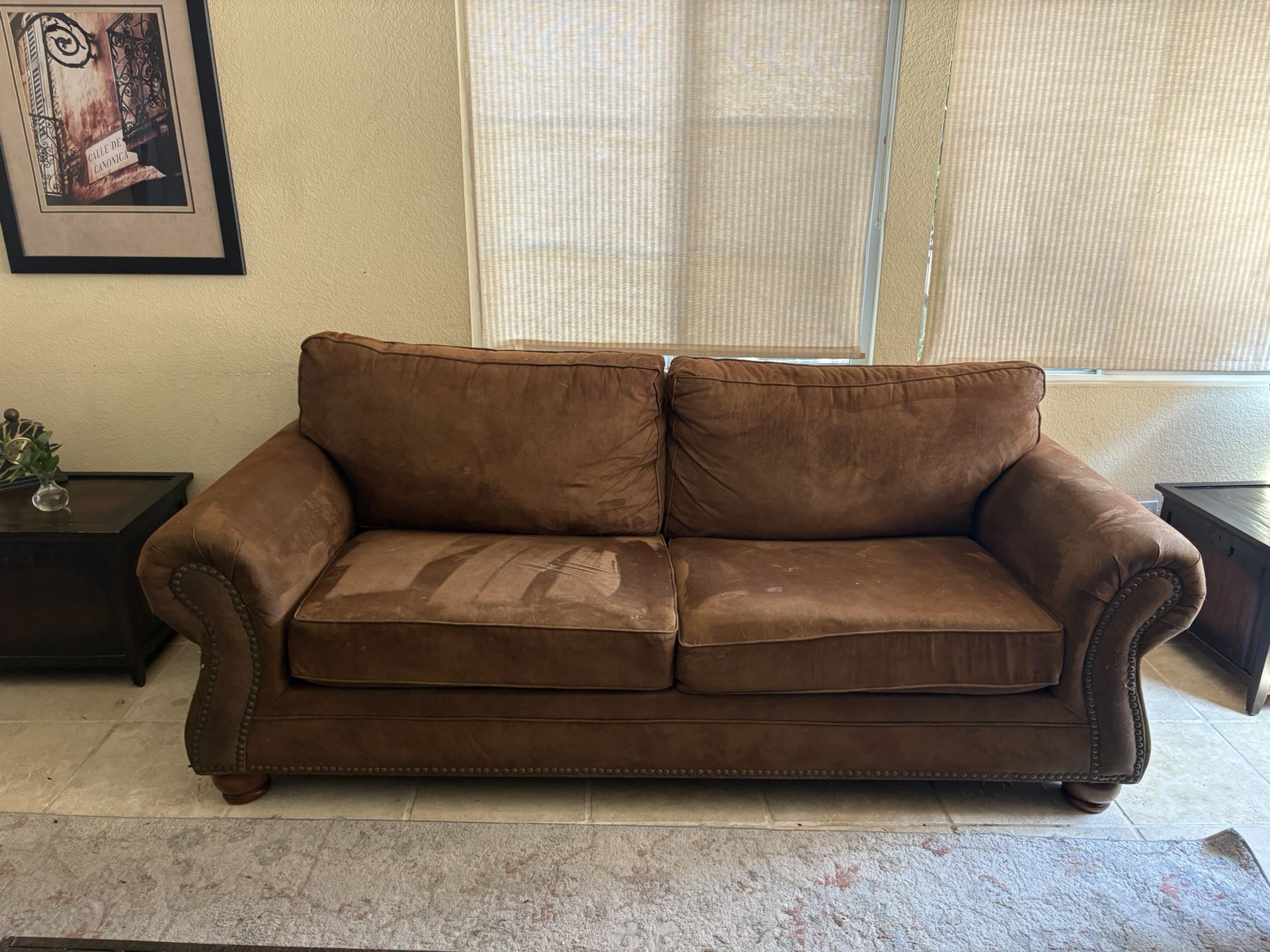 Used sofa Two Recliners