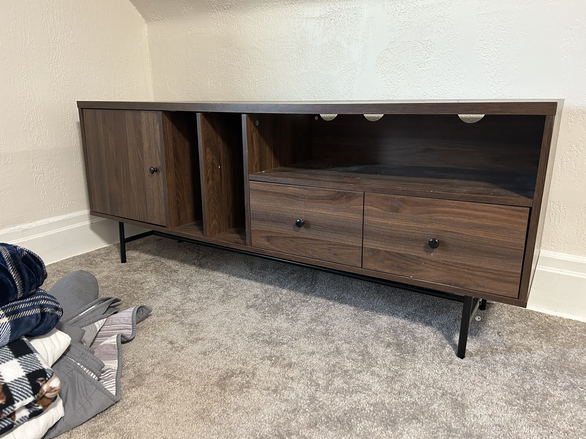 Free Tv Stand / Cabinet 