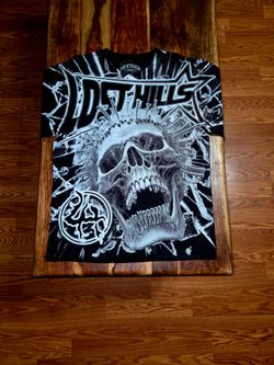 Lost Hills Men's Skull Graphic Tee